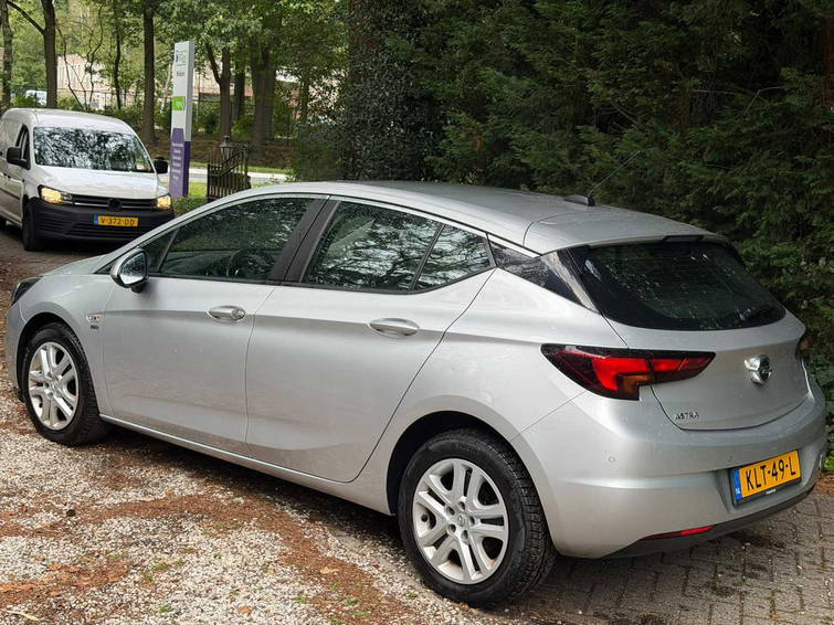Opel Astra 1.6 Cdti Online Ed. 4