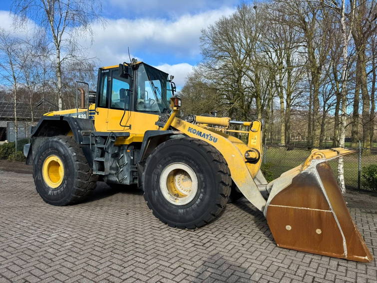 Komatsu WA430 Shovel loader 3