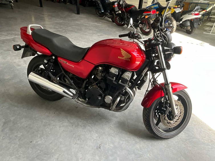 Honda CB750 5