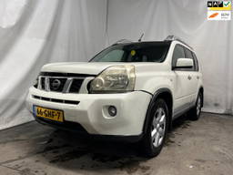 Nissan X-Trail 2.0 dCi LE 4WD - Front / Rechter Zij Schade