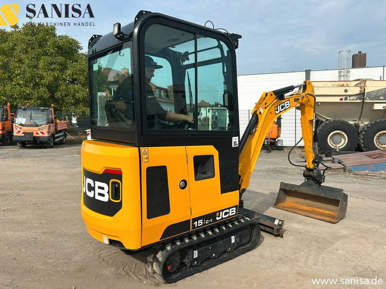 JCB 15C-1/SW/2xLöffel/1,7 t/Schwenkarm 6
