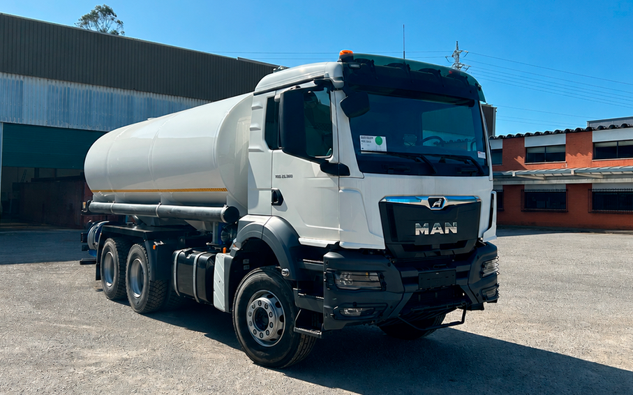 MAN MAN TGS 33.360 6x4 BB CH - Water Bowser - 1 Unit Available 3