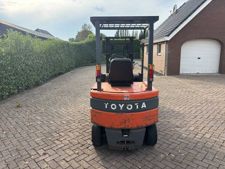 Toyota 5FB25 4