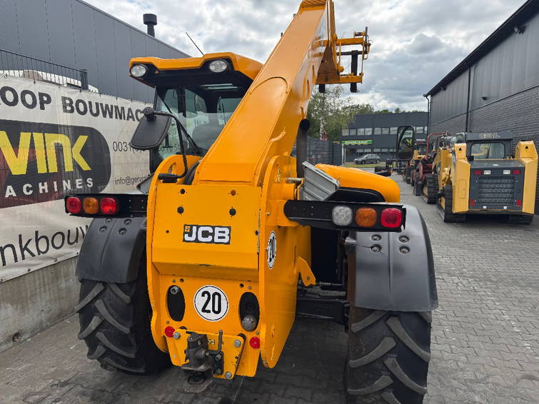 JCB 541-70 Agri 15
