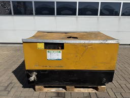 Atlas Copco 3TNE68-AC Yanmar 15 kW 2 m3 / min Diesel Compressor