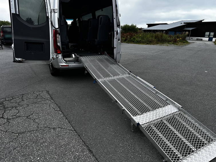 Mercedes-Benz Sprinter 316 316cdi 9 Seats 2x Wheelchairs Ramp 11