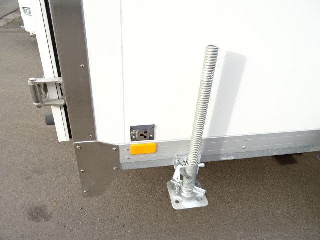 Orten 230V Kühl Aggregat2,7 toNEUstabile Ausführung 17