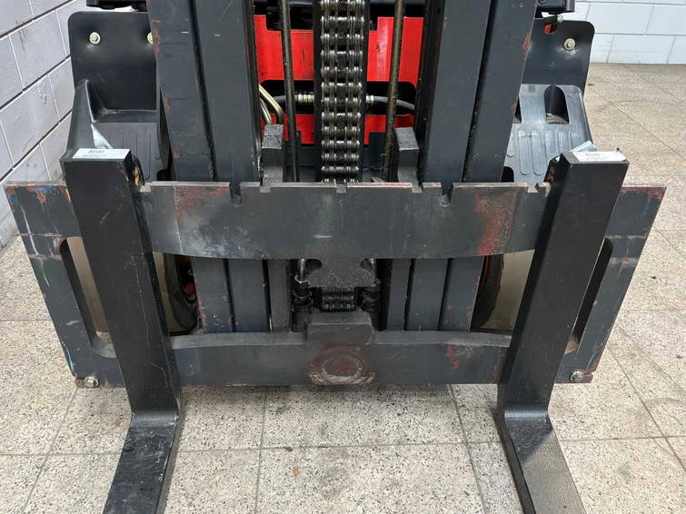 Linde E30 8