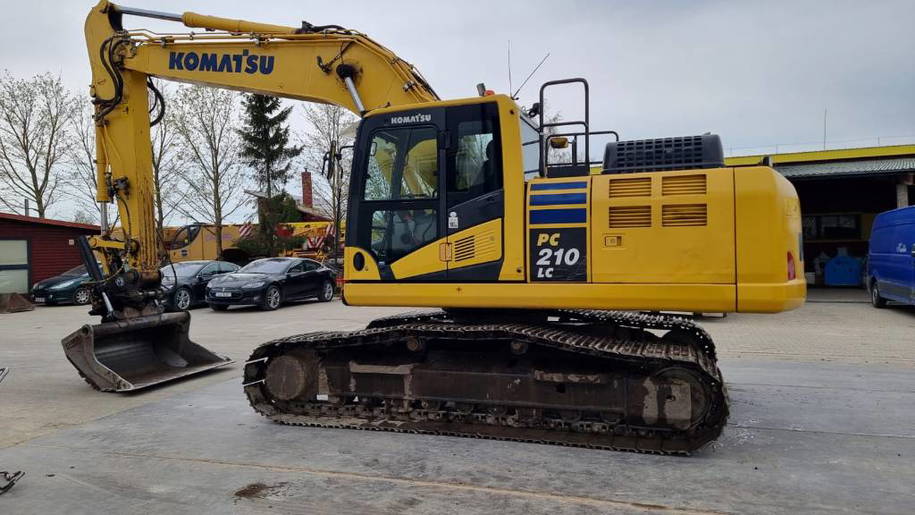 Komatsu PC210 LC-11 5
