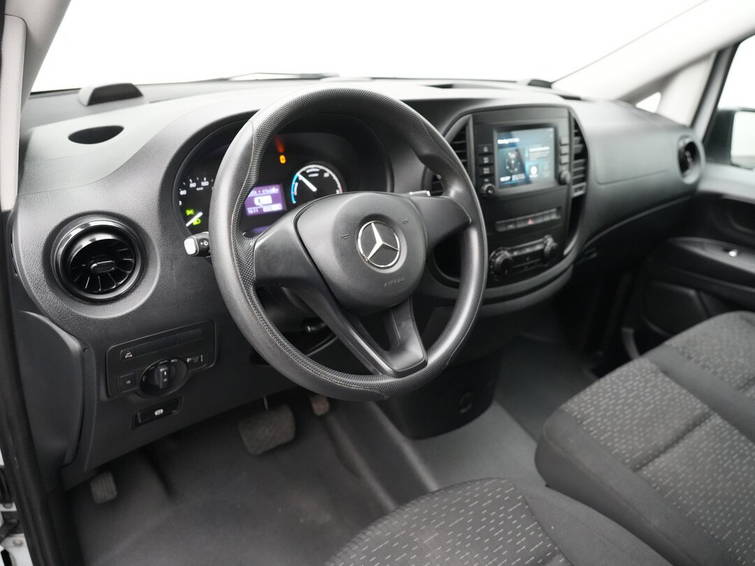 Mercedes-Benz eVito 41kWh 3