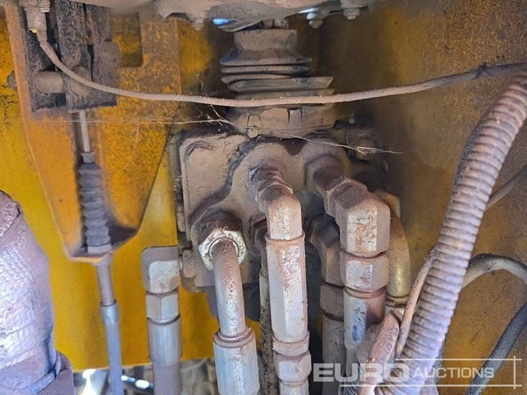 JCB 6TS 28