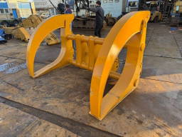 Caterpillar 950 log forks clamp