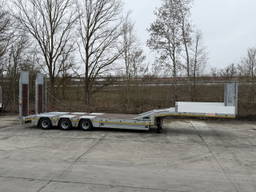 Möslein ST 3 3 Achs Satteltieflader neu