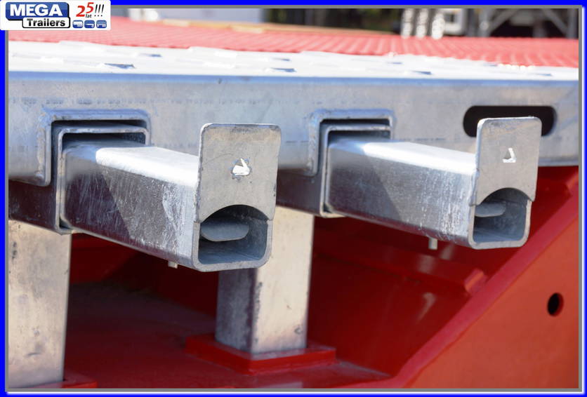 Diversen 3 axle, wheel holes, L 3,75 + 9,5 m, 42 T capacity 26
