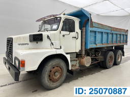 Volvo N 10.320 - 6x4