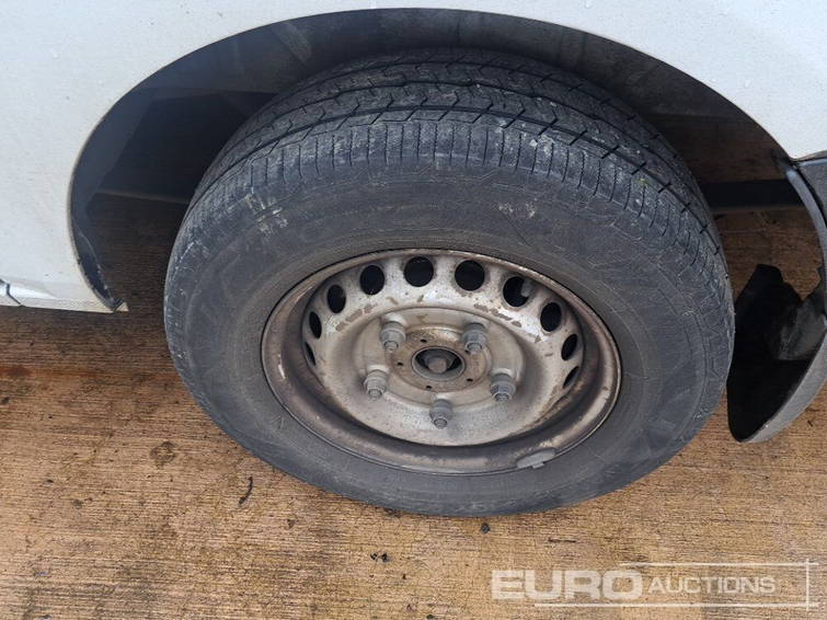 Ford Transit 8