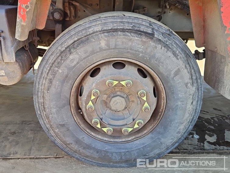 Scania P410 12