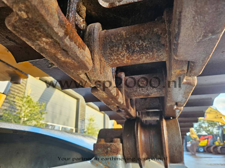 Liebherr R936 Long boom 20
