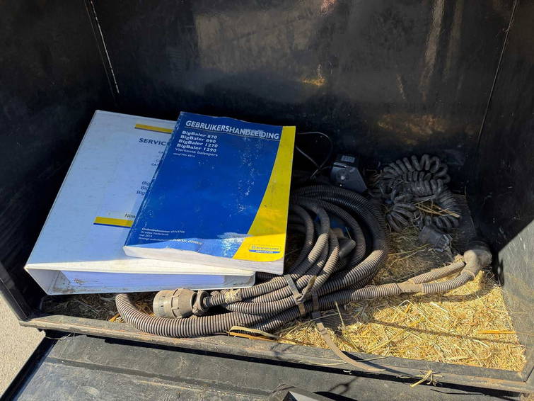 New Holland Bigbaler 1270 18