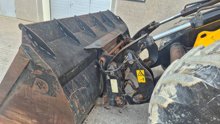 JCB 426 E HT 23