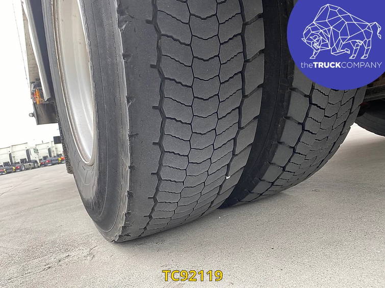 Volvo FM 330 18