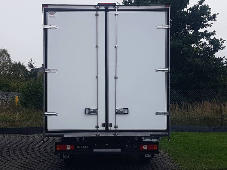 Iveco Daily 35S16 8EP Kontener BOX Klima 3,0-160KM 16