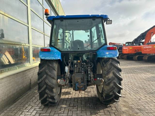 Ford 6635 DT 8