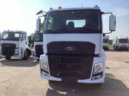 Ford 4x2 Road 1833 Daycab