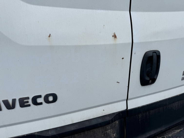 Iveco Daily Andere Kasten 3,0D 170PS L3H2 90603 Basis 13