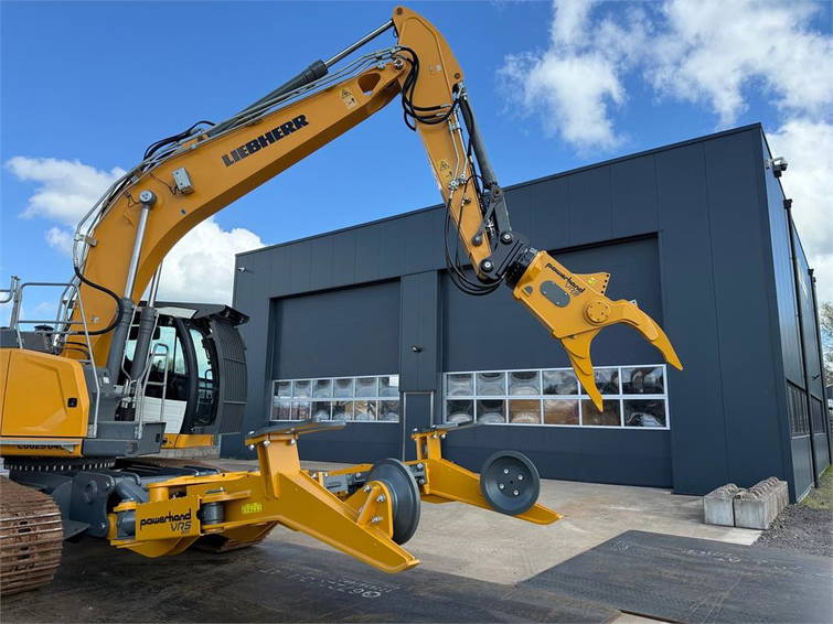 Liebherr R922 LC Car Dismantler 15