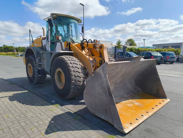 Liebherr L544 Radlader / 11.191h / 2plus2 7