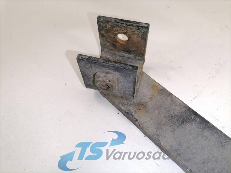 Volvo Bracket 3