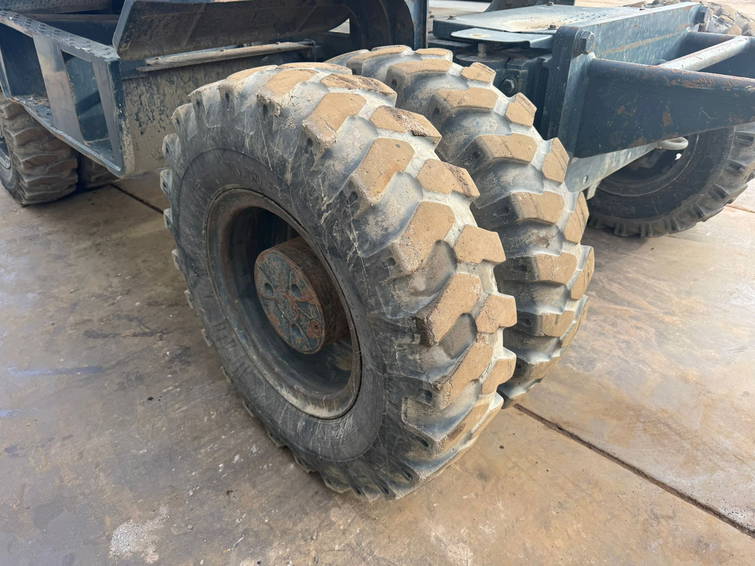 Hyundai Robex 180W-9A 13