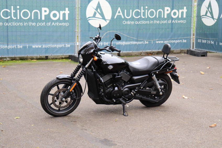 Harley-Davidson Street 750 9