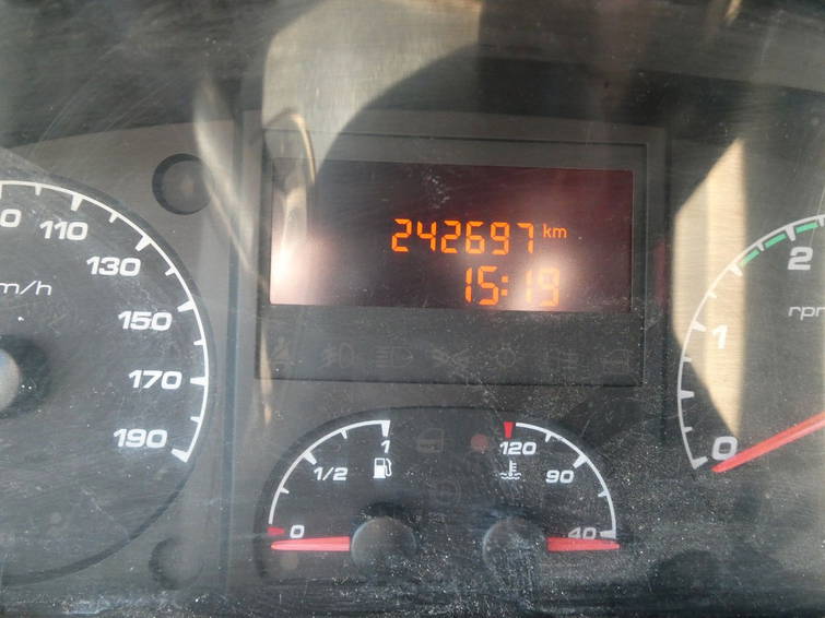 Iveco Daily 35 35S15 2,3, 6-g Lad 6