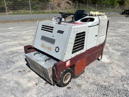 PowerBoss CSS 82 LP Aufsitzkehrmaschine