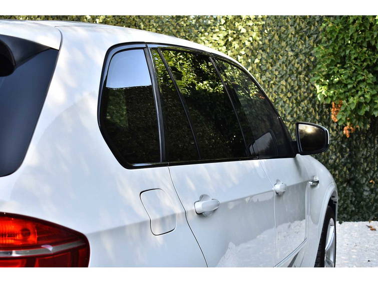 BMW X5 M 4,4 liter Twin-Turbo V8, 555 PK 22