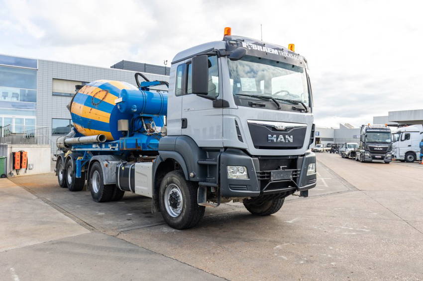 MAN TGS 18.400 BLS-4X4+Liebherr 10M32018 3