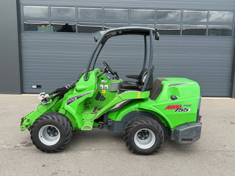 Avant 755i TDL Mini-lader 5