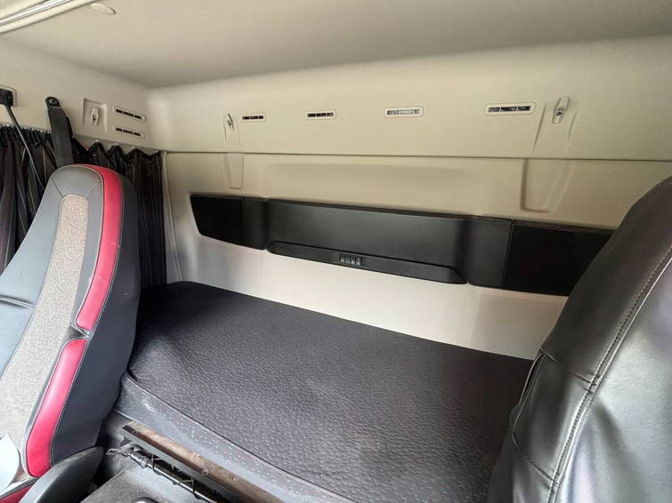 Volvo FM 6x4 Tandem Lift HUB Reduction 3 Pedals 17