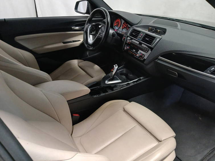 BMW 1-serie 118i Centennial High Executive Schadeauto 10