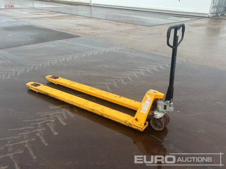 Diversen 6'6" Manual 2 Ton Pallet Truck 7