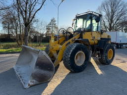 Komatsu WA200 40km/h