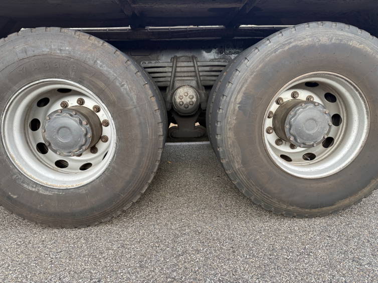 MAN TGS 41.440 8X4 naafreductie 9