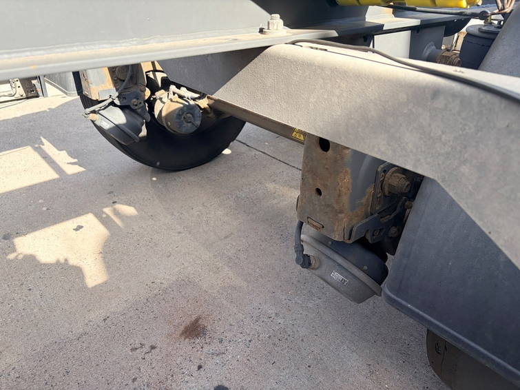 Krone BDF 3 Achsen / Liftachse / Alcoa / 1. HD 19