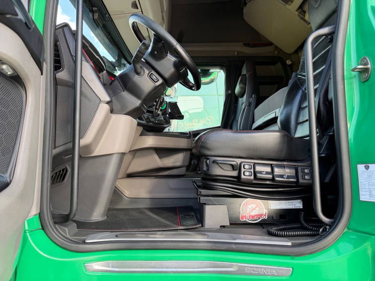 Scania R580 6x24 Retarder 640tkm WB4750mm 24