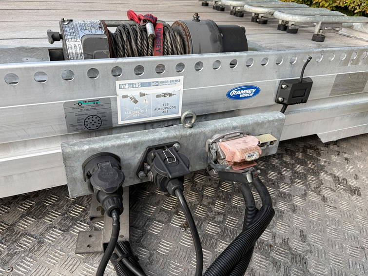 Veldhuizen P53-3 Autotransporter BE oplegger 8T , 8
