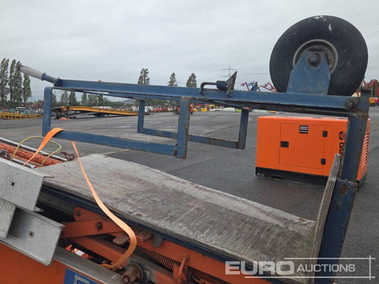 Böcker Single Axle Material Lift 20