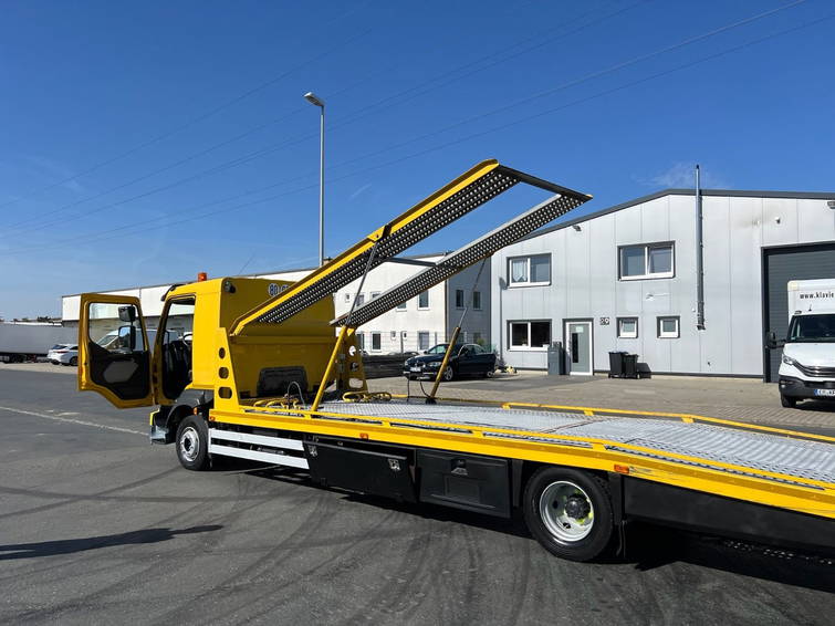Volvo FL 4x2 Abschleppwagen/3xCars/Winch/Bed/AC/EU6 20