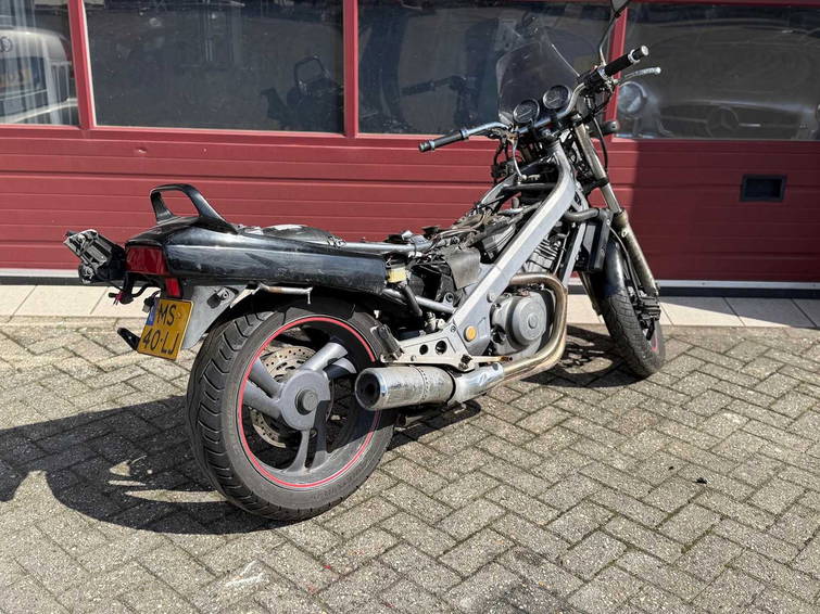 Honda Tour NTV 650 5